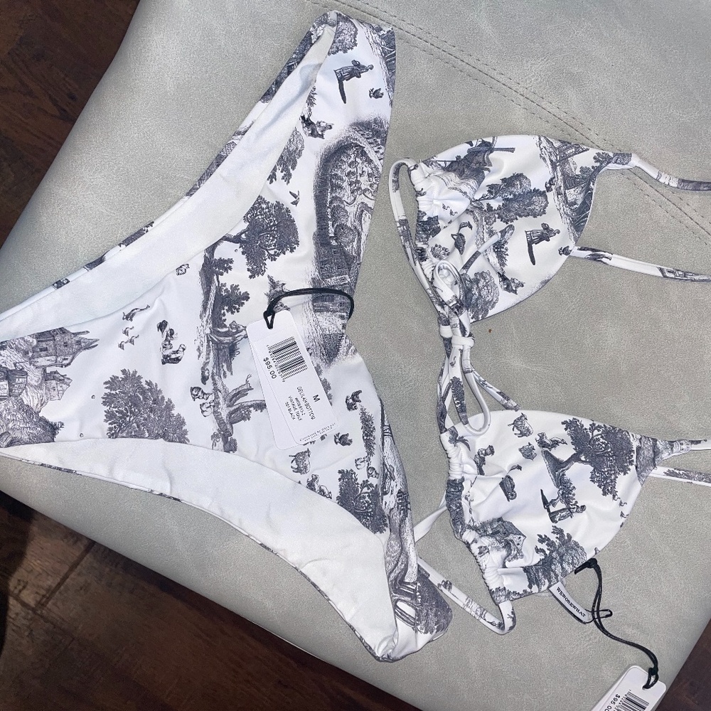 Weworewhat Bikini set